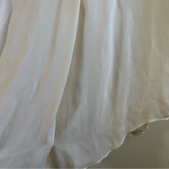 Vince Blouse White Silk Short Sleeve Split Neck Popover Blouse Sz S GUC - Picture 6 of 11